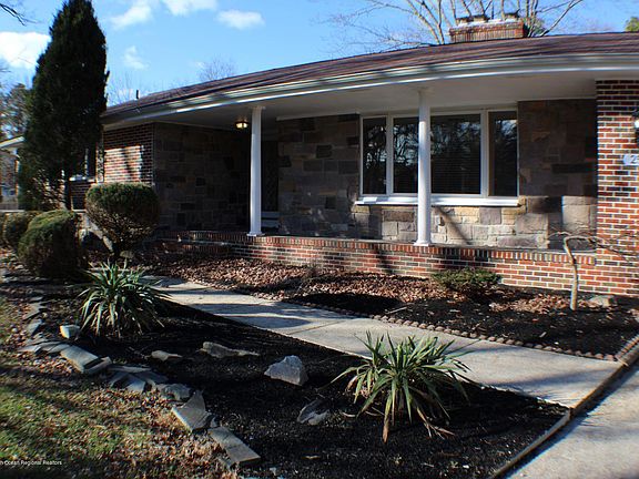 2nd image of 258 Quail Ln N