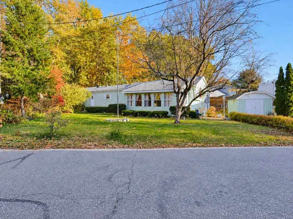 10 Bonny Street, Nashua, NH 03062