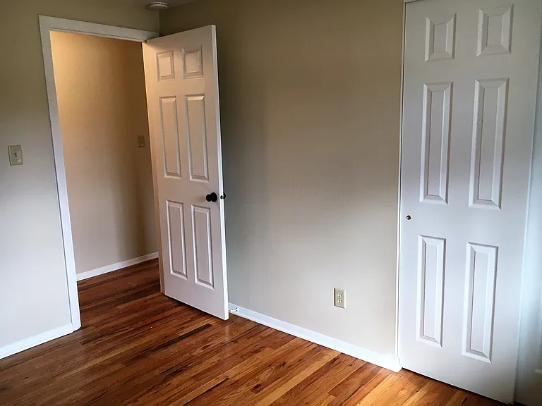 1216 Shanley Dr — Photo 17