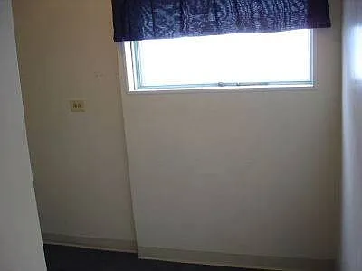 170 W Columbia St — Photo 5