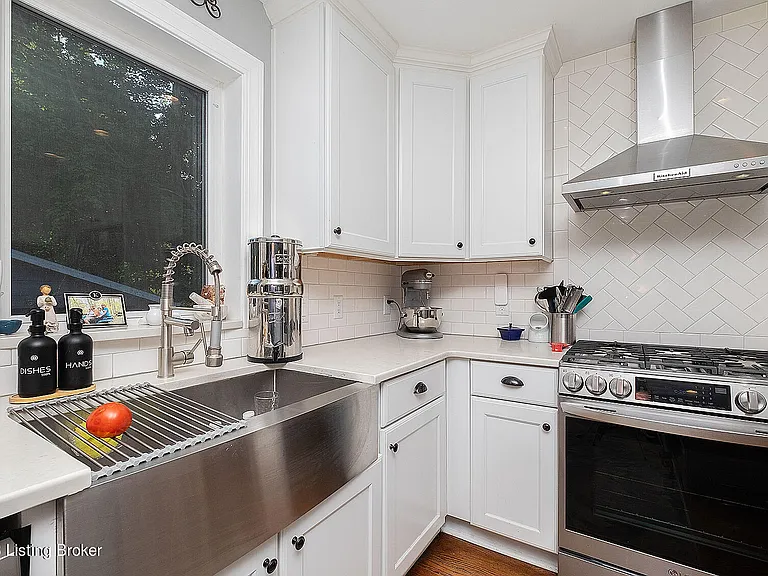 211 S Sherrin Ave — Photo 14