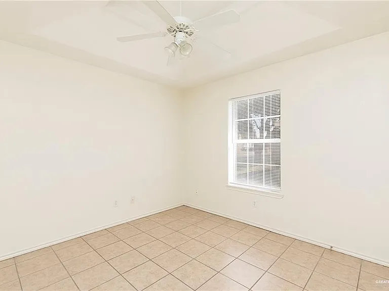 408 E Ulex Ave — Photo 7