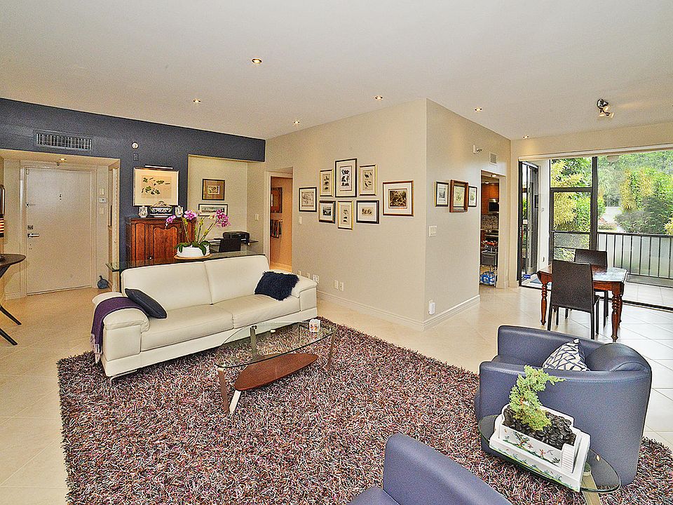 Home For Sale In Boca West