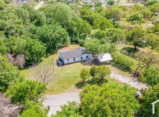 238 Briar Oaks Dr, Azle, TX 76020