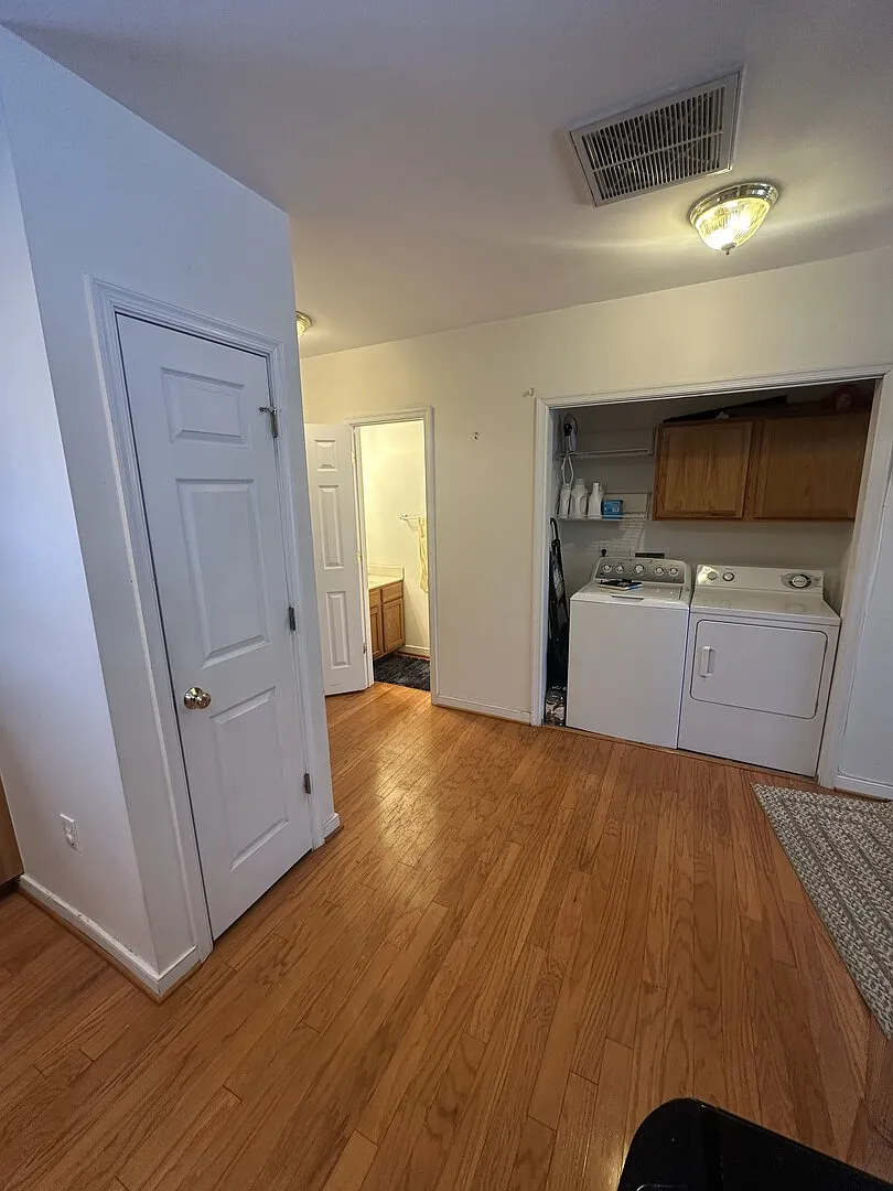 Great Value, Great Location! — Photo 4