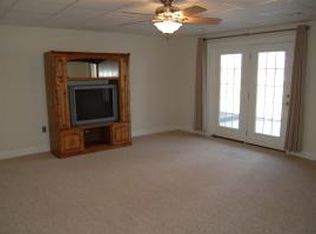 379 Ecker Dr, Lititz, PA 17543