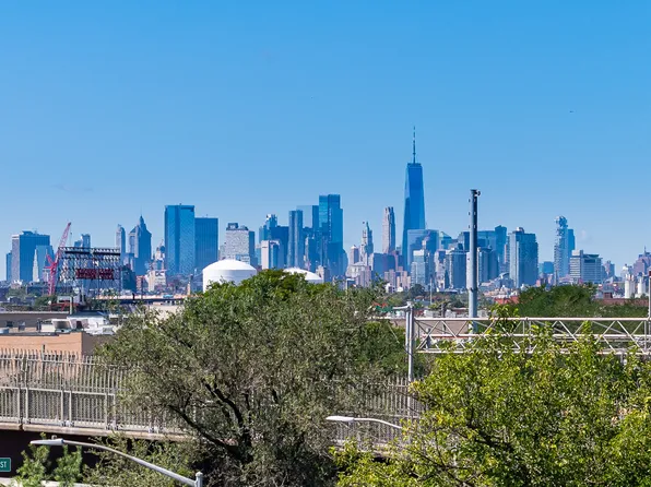 63-19 Borden Avenue image 6 of 7