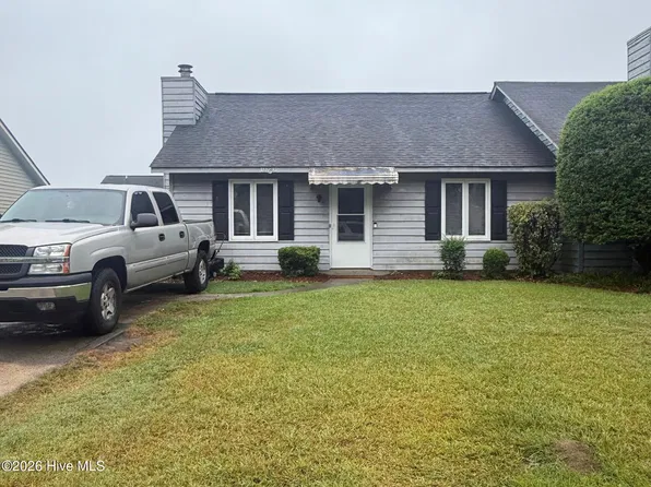 1906 White Hollow Drive, Greenville, NC 27858