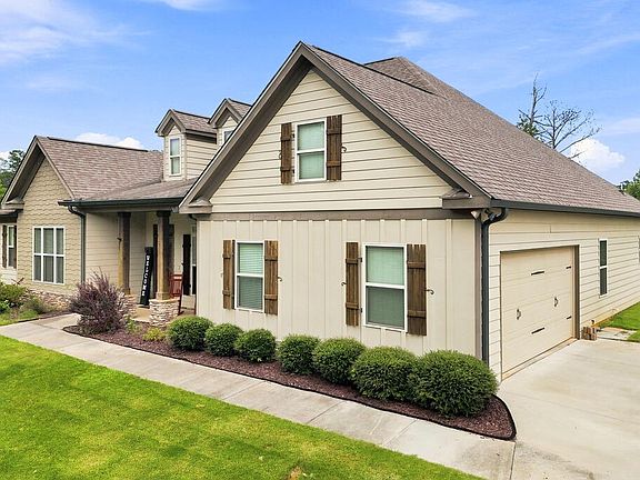2nd image of 941 Whistler Ln