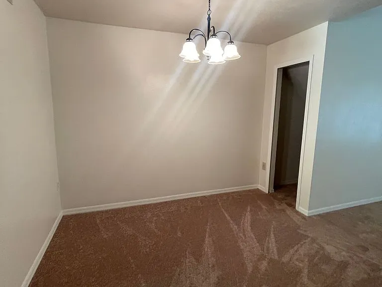 3504 NW 37th Ave — Photo 12