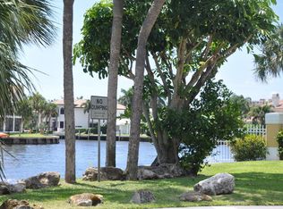 826 Jeffery St, Boca Raton, FL 33487