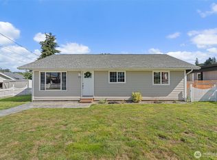 925 Limit St, Raymond, WA 98577