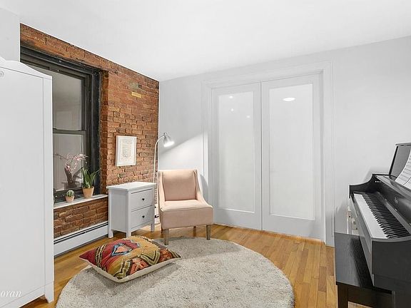 3rd image of 264 Water St APT 3D