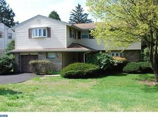 1492 Thornberry Rd, Wyncote, PA 19095
