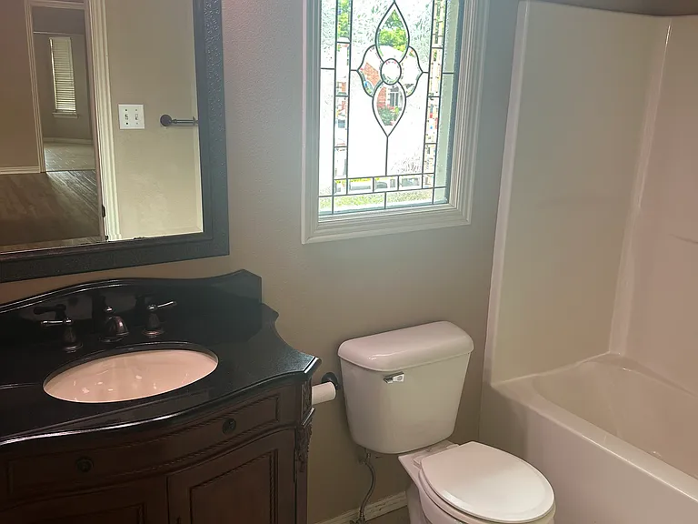 2712 Quarry Dr — Photo 5