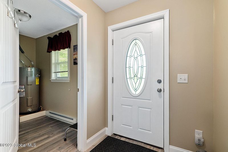 5th image of 405 Boughton Road
