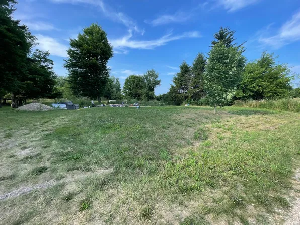 61006 County Road 378, Bangor, MI 49013