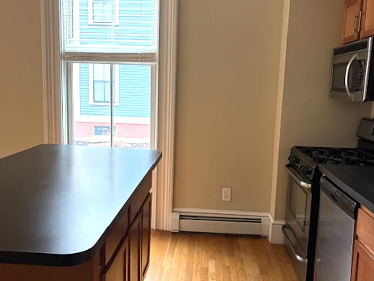 37 Parkis Ave #1 — Photo 6