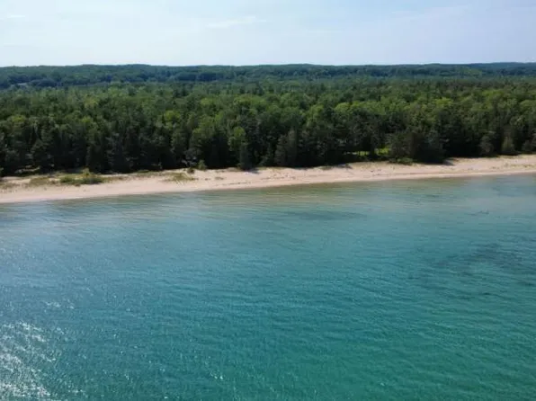 1380 N Lake Huron Shore Dr, Harrisville, MI 48740