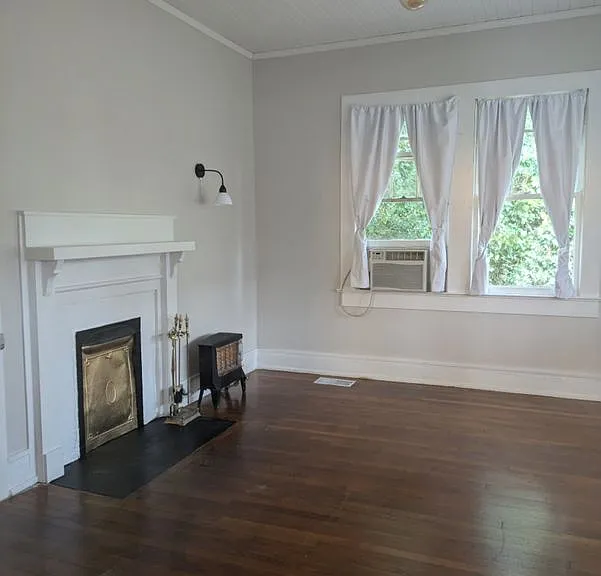 306 E Gordon St — Photo 9