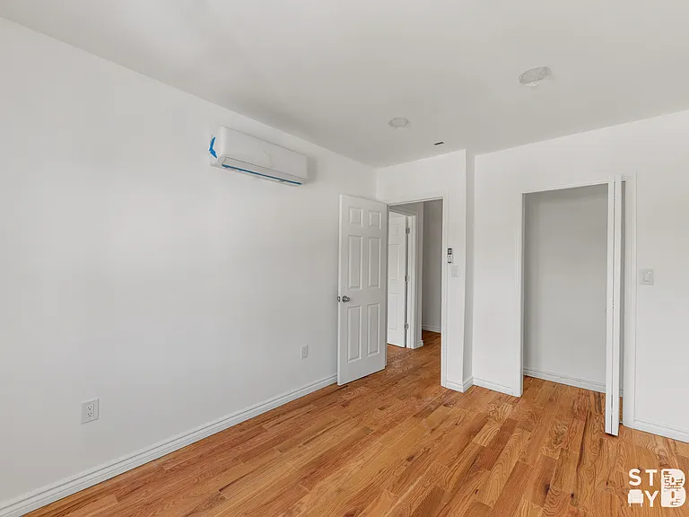 1150 E 85th St #2 — Photo 5