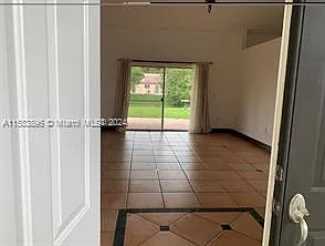 4203 NW 54th St — Photo 5