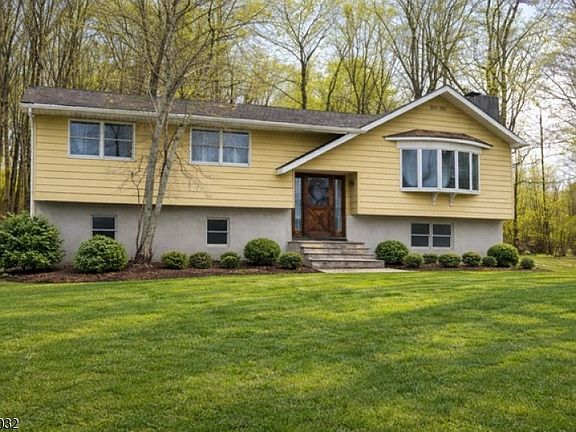 2nd image of 6 Millbrook Rd