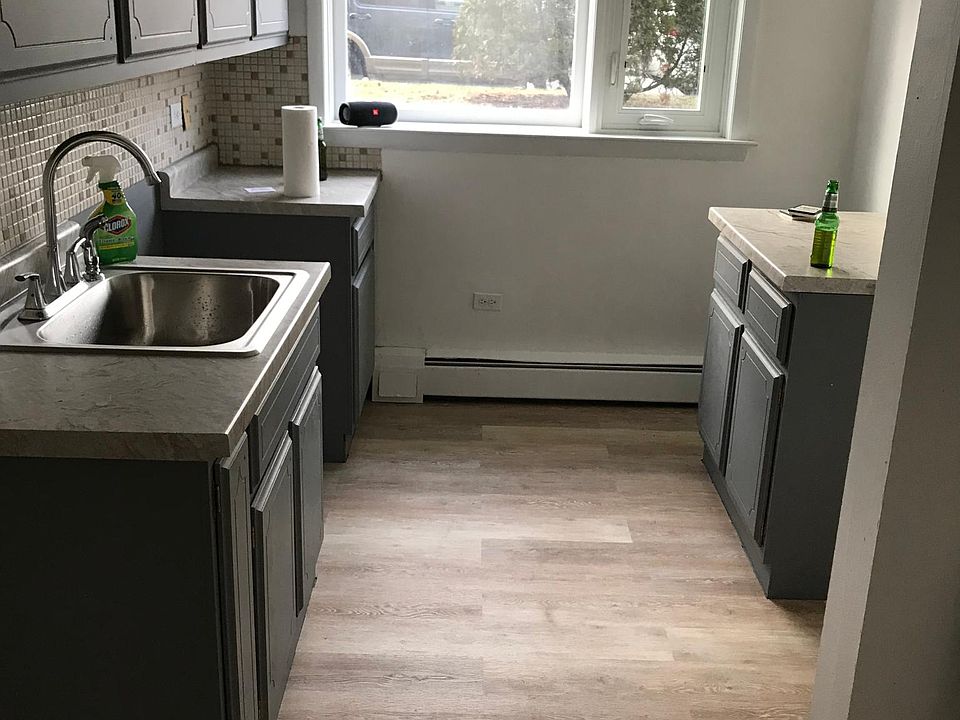 2nd image of 7353 W 55th Pl
