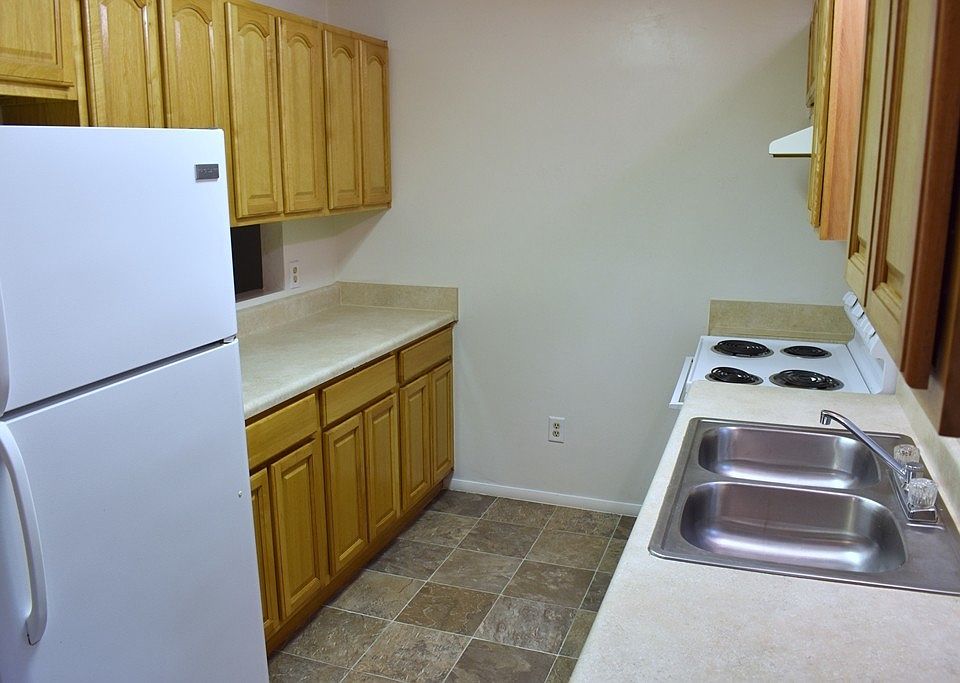 1st image of 2114 NW 55th Blvd #Pc6