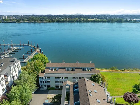 303 N Hayden Bay Dr, Portland, OR 97217
