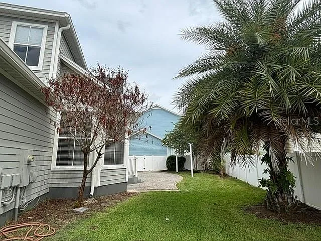 903 Yew Ct — Photo 49