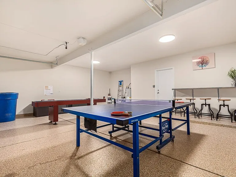 613 W Summit Pl #ID1558601P — Photo 33