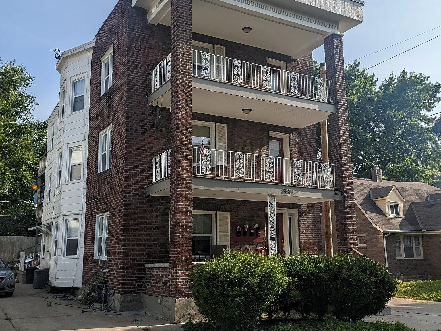 2 bed, 650 sqft, $950 — Photo 1