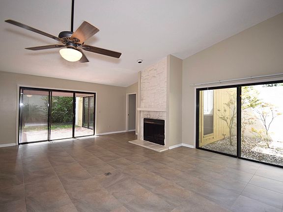 5th image of 2449 Lorraine Ct S