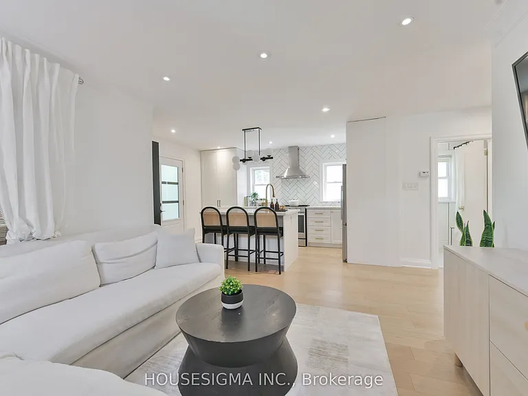 205 William St — Photo 6