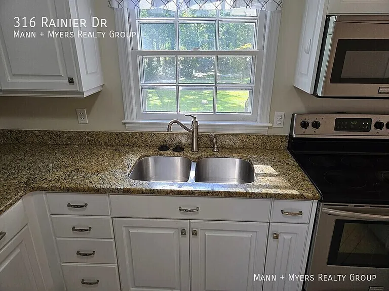 316 Rainier Dr — Photo 15