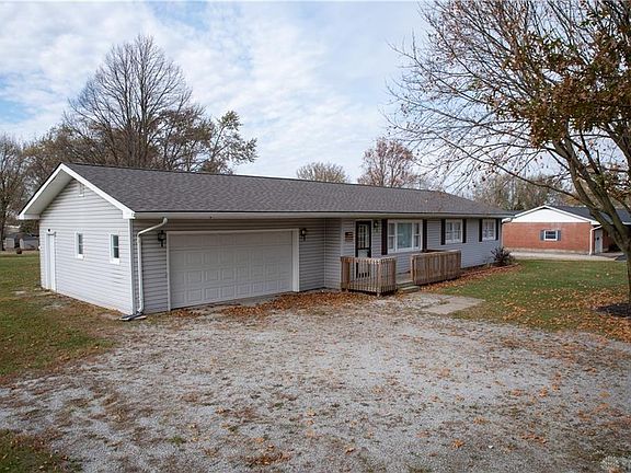3rd image of 6890 Alexander Dr