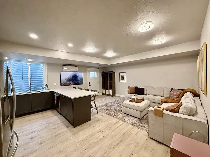 5141 W Lower Wood Ln — Photo 2