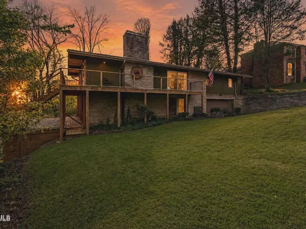 1823 Woodhaven Dr, Elizabethton, TN 37643