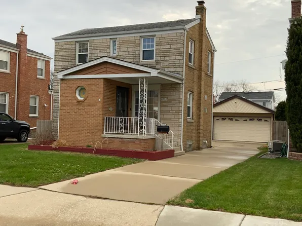 7835 W Berwyn Ave, Chicago, IL 60656