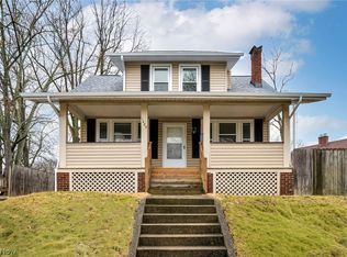 1429 Bellows St, Akron, OH 44301