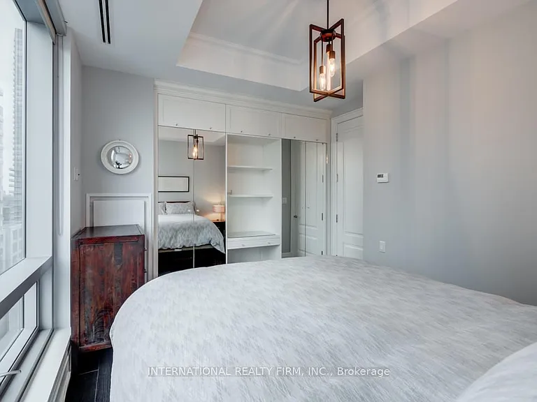 55 Scollard St #702 — Photo 18