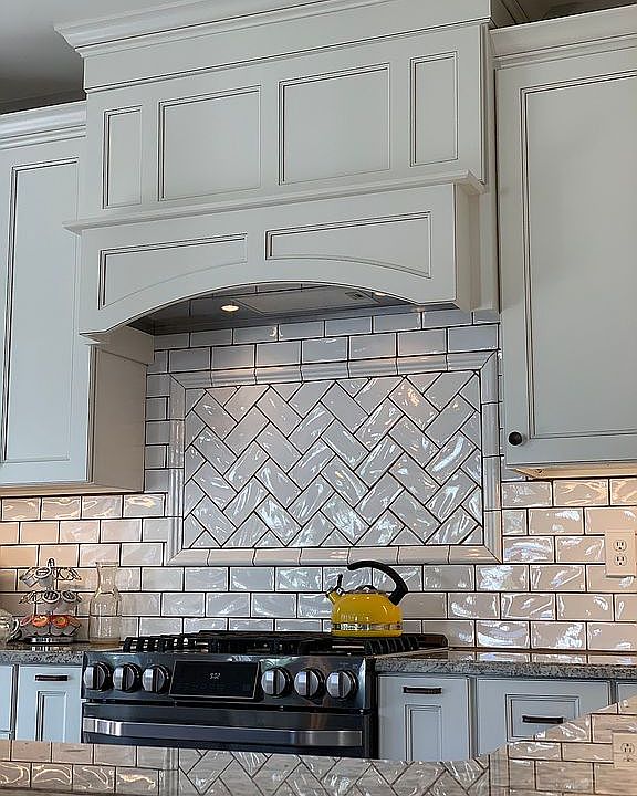 2nd image of 43482 Mink Meadows St