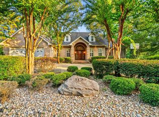 112 Kirkwood Dr, Hattiesburg, MS 39402