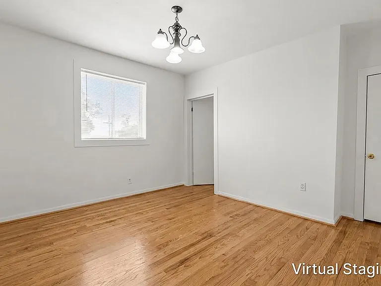 5422 S 23rd St — Photo 4