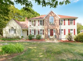 16 Woodcrest Rd, Westborough, MA 01581