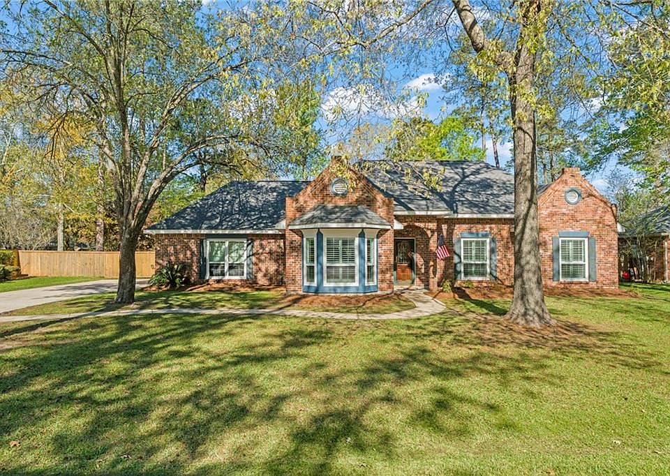 1st image of 411 Rosedown Way