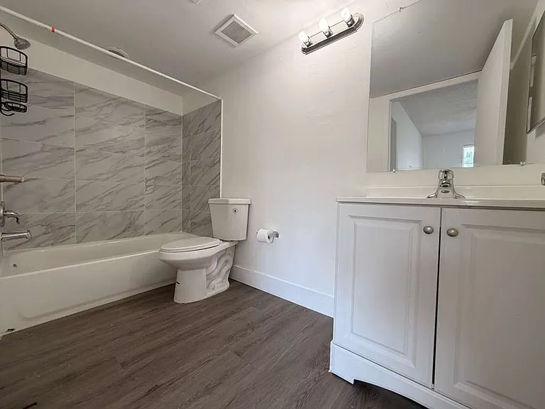 5760 Rock Island Rd #330 — Photo 14