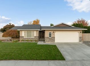 901 S Cleveland St, Kennewick, WA 99336