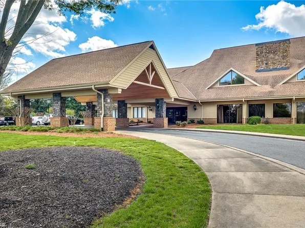 2103 Bermuda Vlg, Bermuda Run, NC 27006